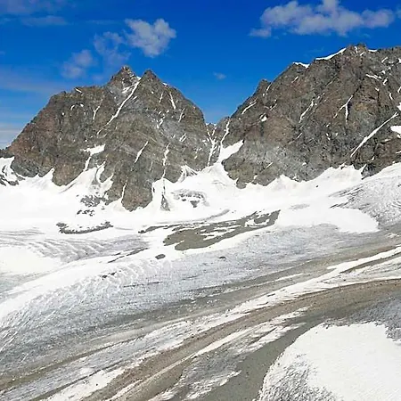 Il Cortese Panzió Chiareggio
